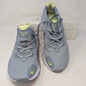 Nike Womens Renew Run CK6360-400 Gray Running Shoes Lace Up Worn Once Size 9